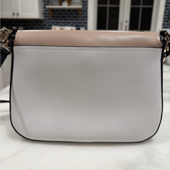 Kate Spade New York Beige Blush Pink & White Flap Crossbody Bag Like New - Picture 4 of 10